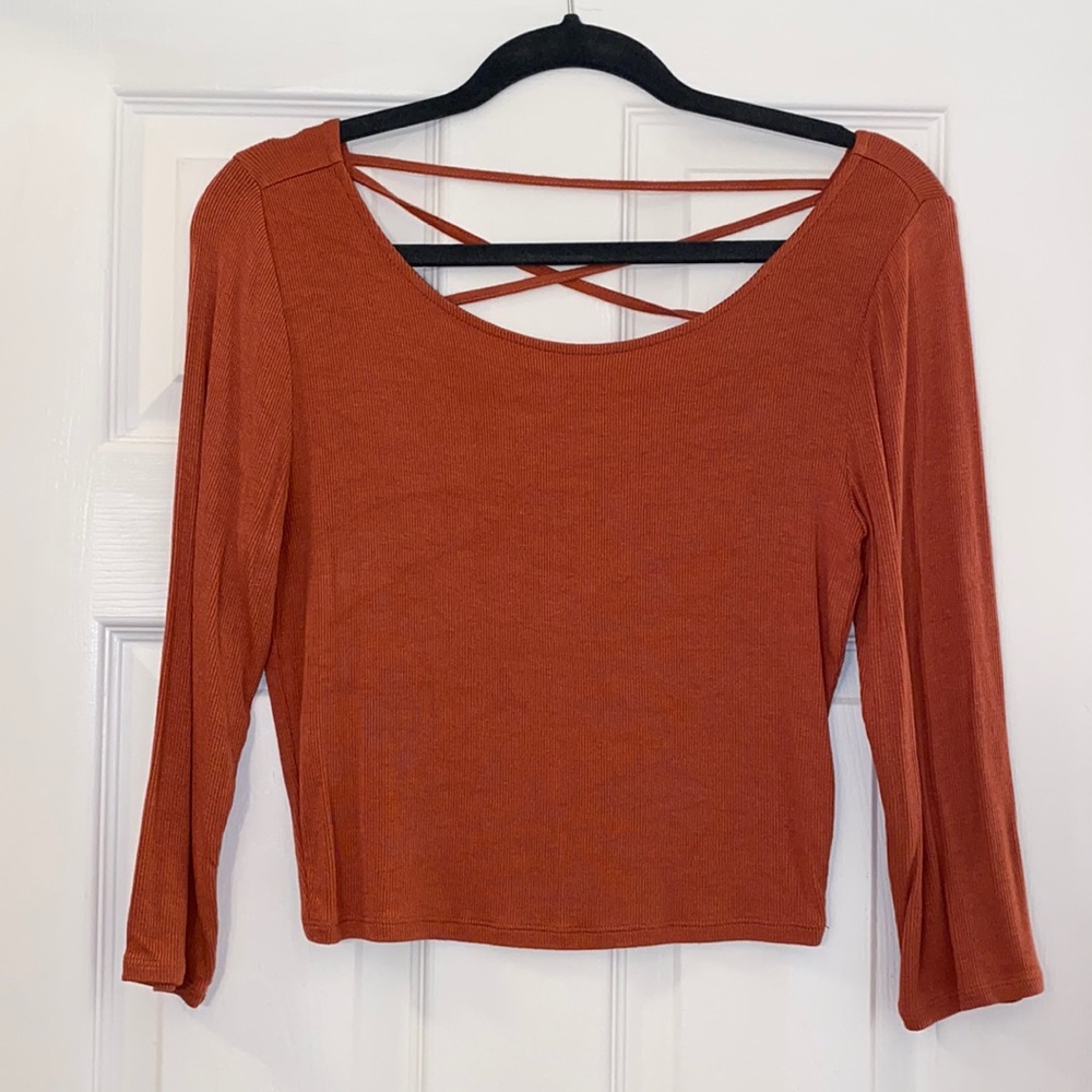 Long sleeve crop top